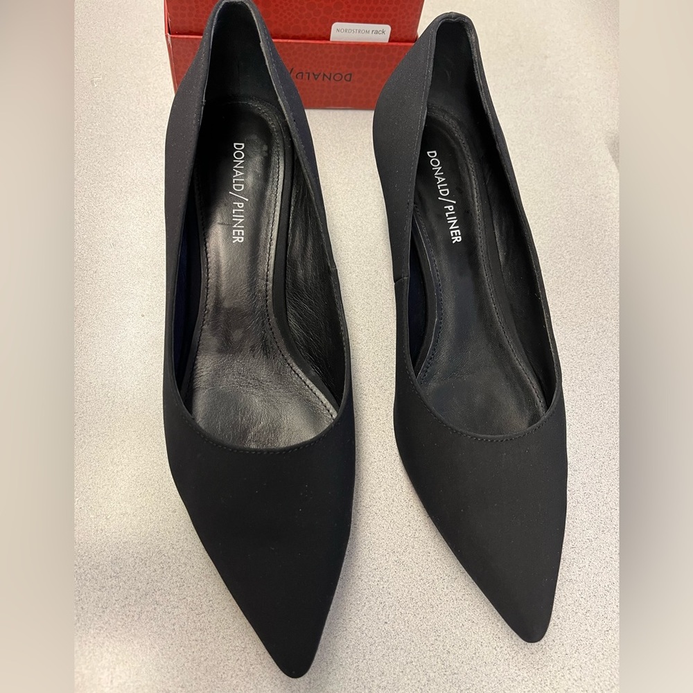 Donald Pilner black work kitten heels - light wear on bottom